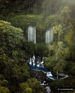 Menelusuri Keindahan Air Terjun Benang Kelambu