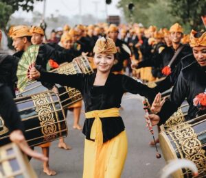 “Meriahnya Ritme Musik Gendang Beleq: Kekuatan Suara Tradisional yang Menjadi Ikon Daerah Lombok”