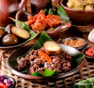 Gudeg, Menjelajahi Kelezatan Tradisi Kuliner Yogyakarta