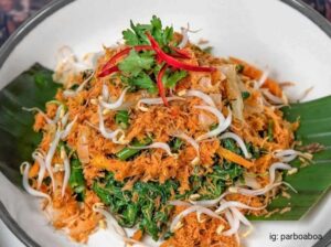 Urap, Makanan Tradisional Indonesia yang Segar dan Bergizi
